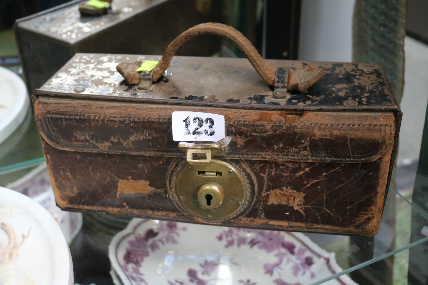 Leather WW1 Dispatch riders case with brass fittings - Image 2 of 3