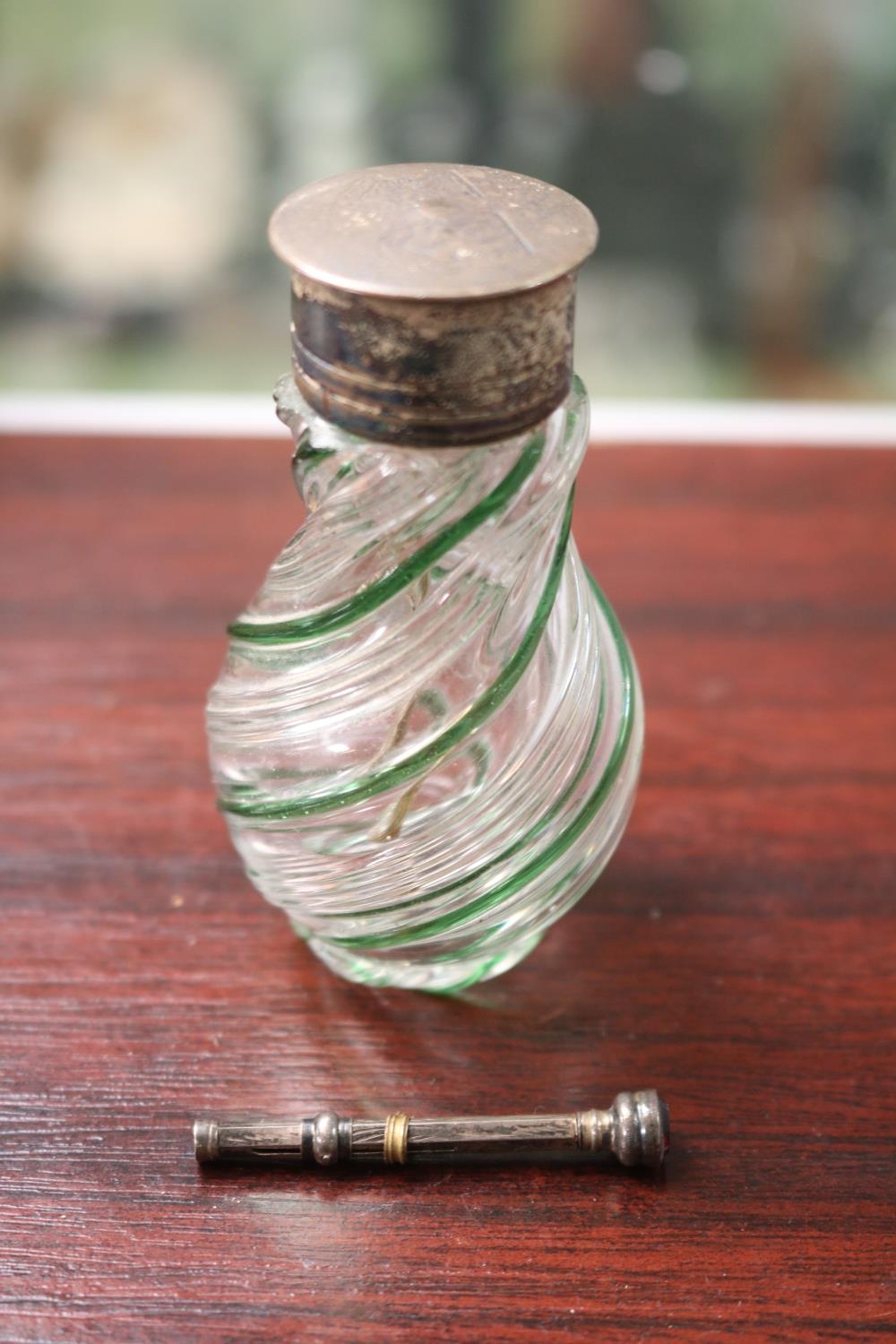 Late 19thC Silver Topped 2 tone glass scent jar and a small propelling Pencil with inset stone