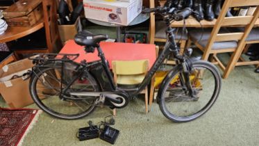 Kalkhoff Tasman Impulse 8 HS 17Ah Step Thru ladies 45cm Electric cycle with Keys, charger and