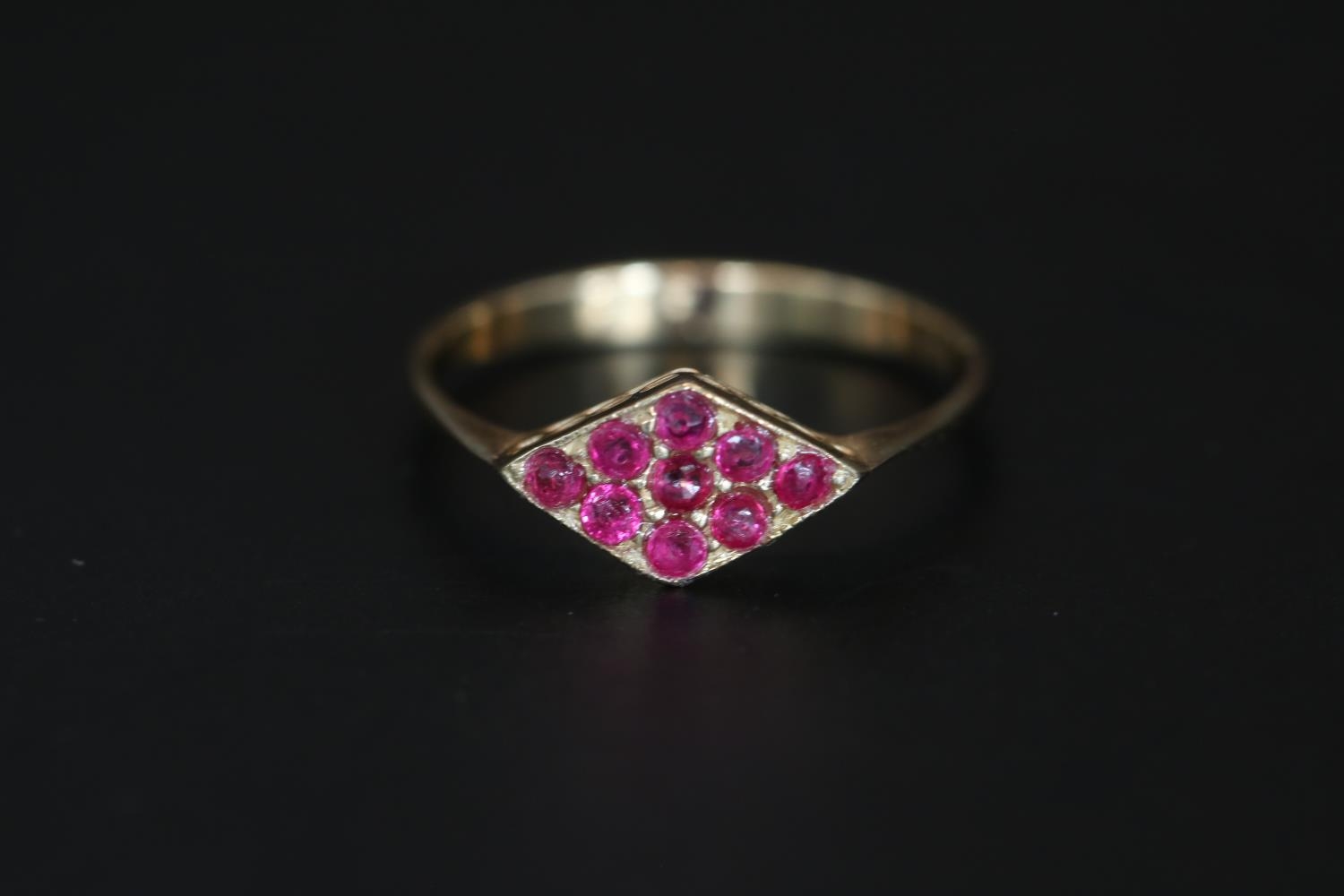 9ct Gold Ruby Set Ladies ring Size N 1.48g total weight