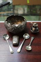 Indian Silver Squat Spherical bowl and a collection of small silver items 100g total weight