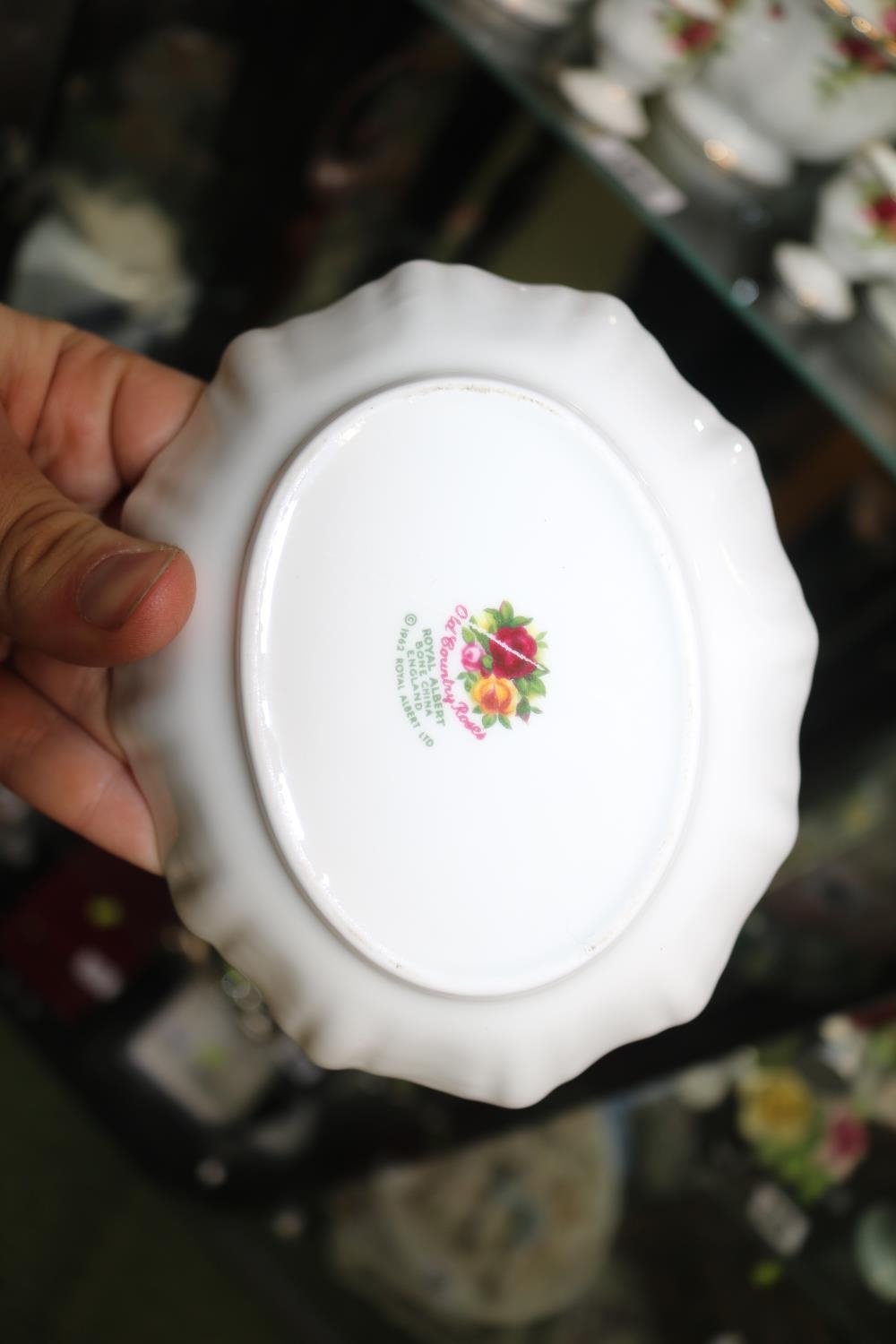 Collection of Royal Albert Old Country Roses Tea and tableware - Image 2 of 2