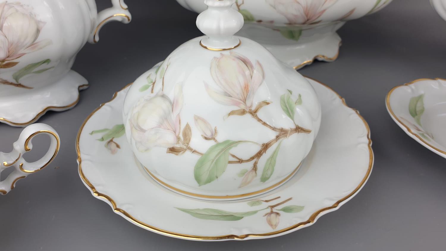 Extensive Hutschenreuther of Germany Magnolia Pattern Sylvia Shape Floral Dinner service marked - Image 9 of 10