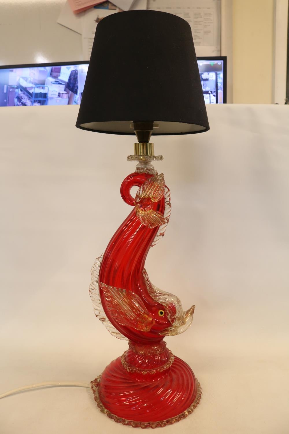 Large Venetian mid-century Murano glass Regency Red Dolphin (fish) table lamp with gold fleck - Image 3 of 4