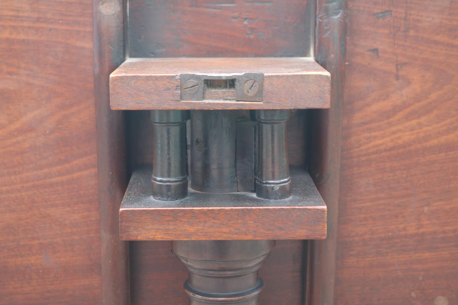 Georgian Mahogany tilt top table with Birdcage pillar support over simple flared stem and tripod - Image 3 of 4