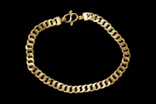 Asian High Carat 23ct Gold Bracelet with S link fastener. 170mm in Length. 7.63g total weight