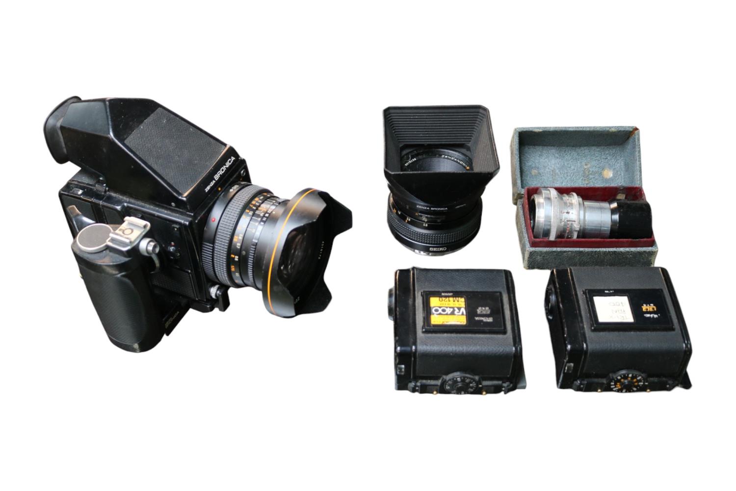 Zenza Bronica SQ-A 135 Medium Format Camera with 40mm Lens with 3 SQ Film backs, 80mm Lens and