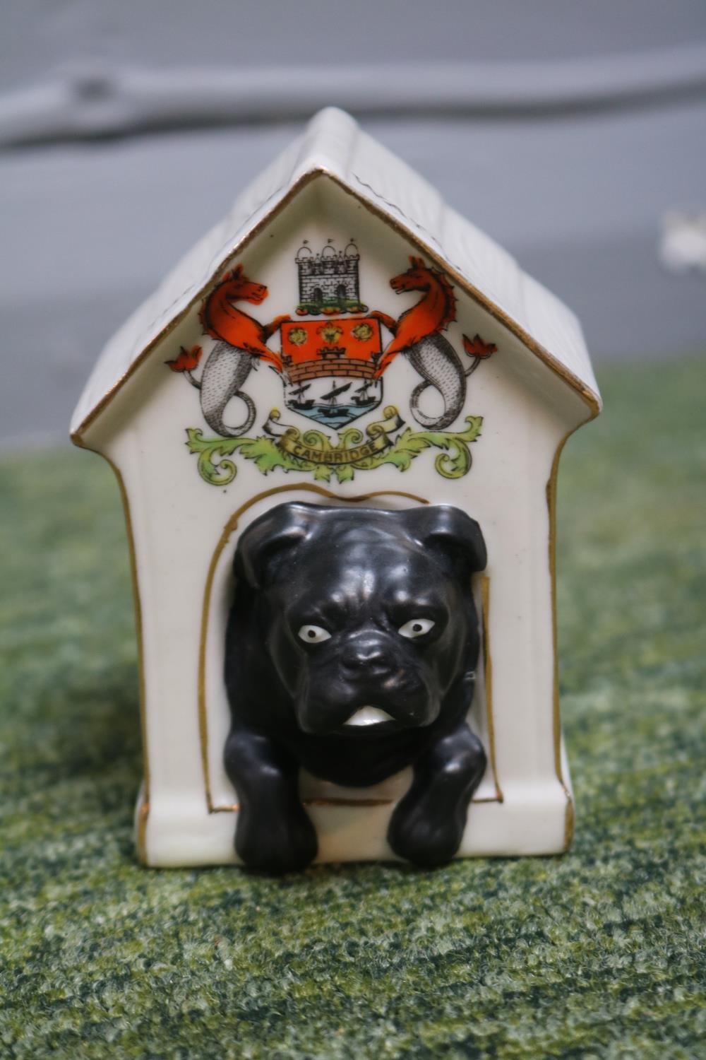 Collection of Cambridge Crested China to include The Black Watch by Shelley China, Beaver by Carlton - Image 11 of 11