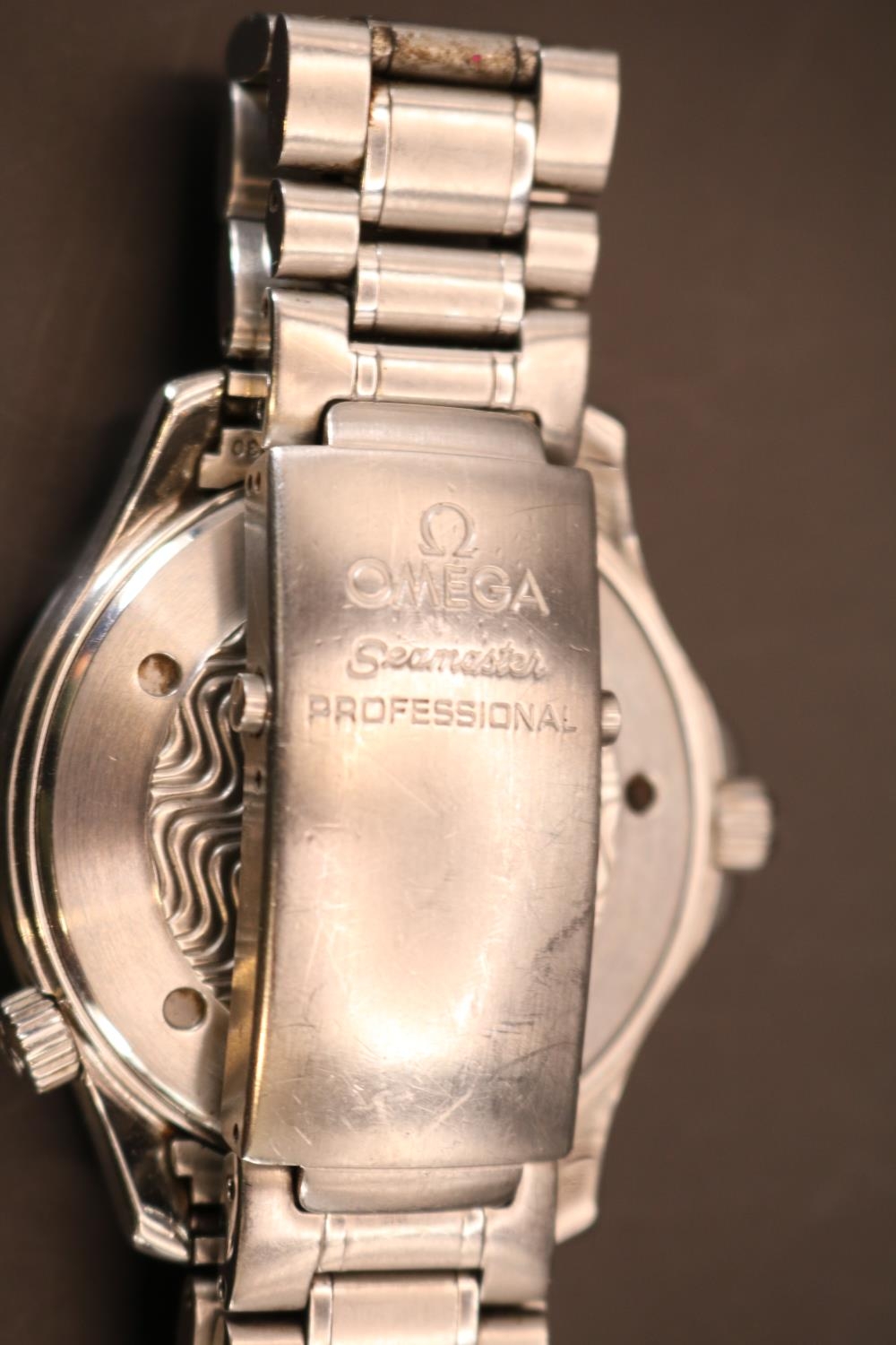 Omega Seamaster Professional 300m, Swiss quartz movement with black enamelled bezel and dial. 41mm - Image 2 of 3