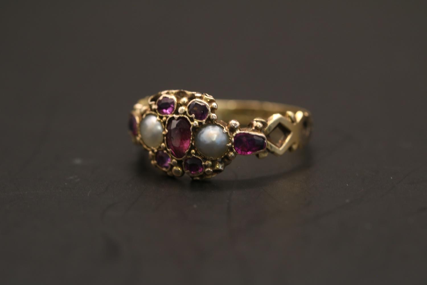 Victorian 18ct Gold Amethyst & Seed Pearl set ring. Comprising of 2 Rub over set seed pearls - Image 2 of 2