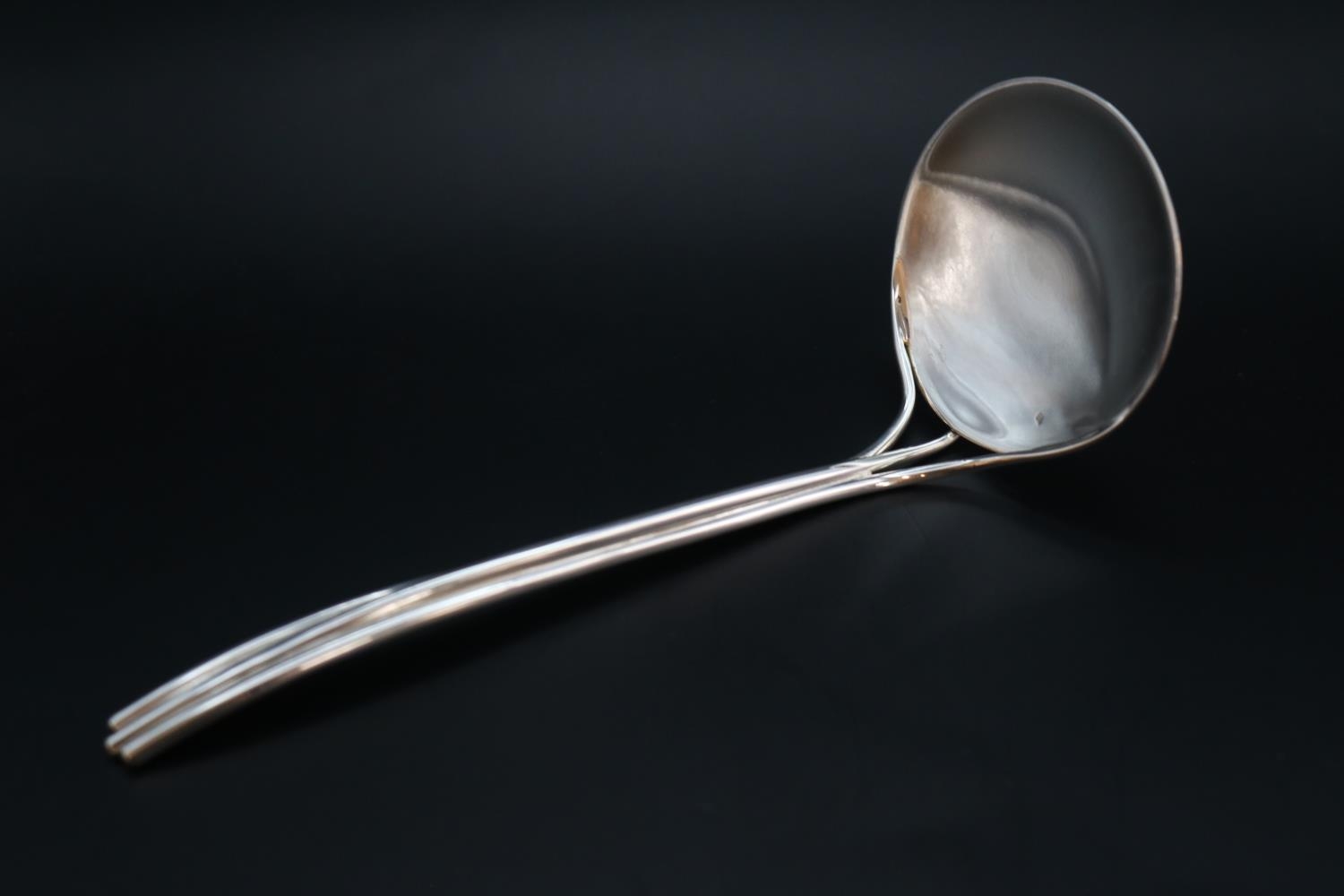 Cartier of Paris. Les Must de Cartier Paris Silver tasting Spoon with reeded handle 51g in weight in - Image 3 of 4