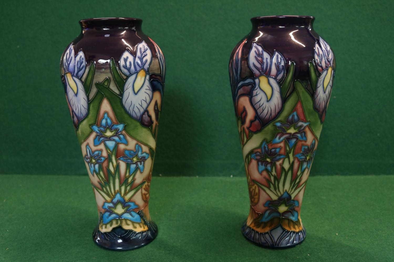 Pair of Boxed Moorcroft Limited edition vase 'Geneva Pattern' by Phillip Gibson dated 1999 270 of - Image 2 of 4