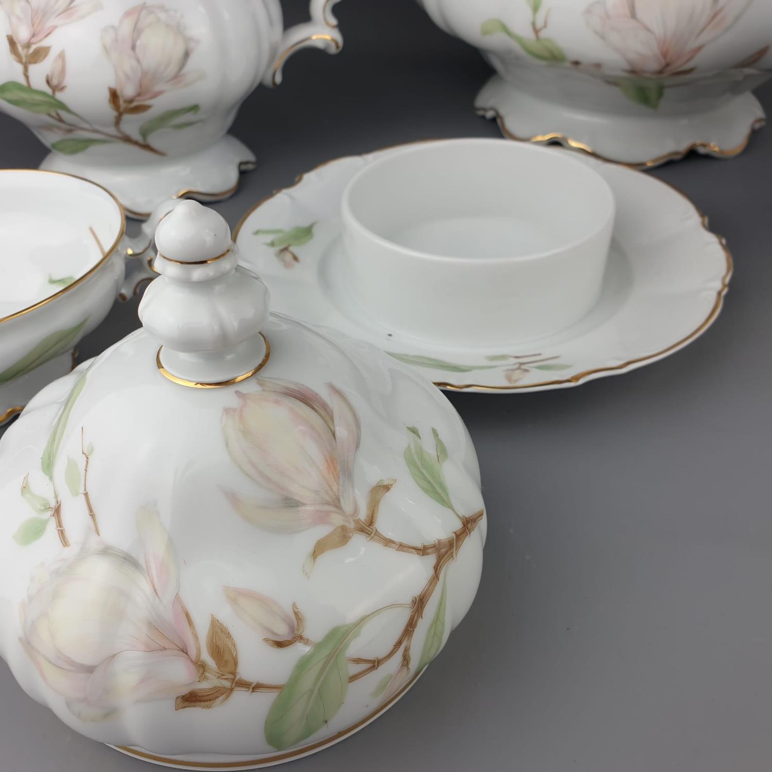 Extensive Hutschenreuther of Germany Magnolia Pattern Sylvia Shape Floral Dinner service marked - Image 6 of 10