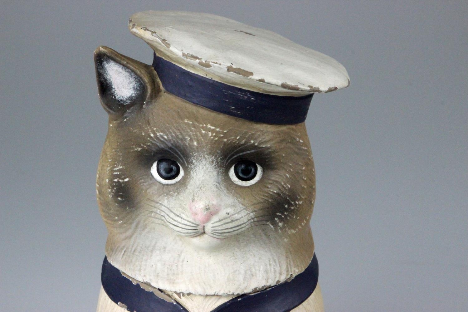 RARE Victorian Hand Painted Syroco Jar in form of a Cat in Sailors Outfit. Detailed modeling of - Bild 5 aus 6