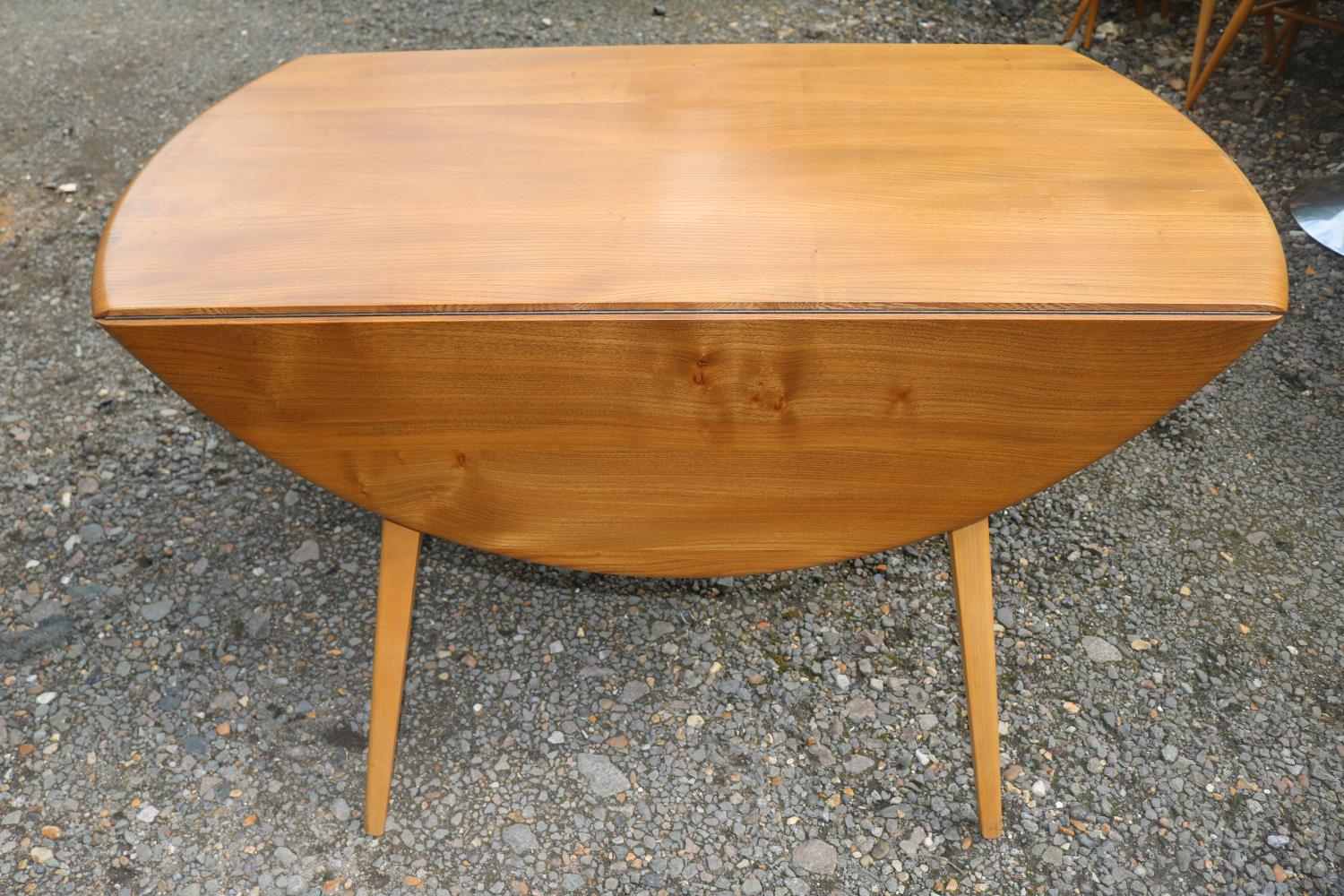 Ercol Blonde Elm Dropleaf Oval dining table on splayed legs. 124cm in Length - Image 3 of 3