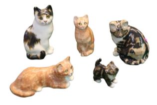 Collection of 5 Winstanley Cats to include Tortoiseshell & Ginger Cat with Glass eyes (5) 10 cm to