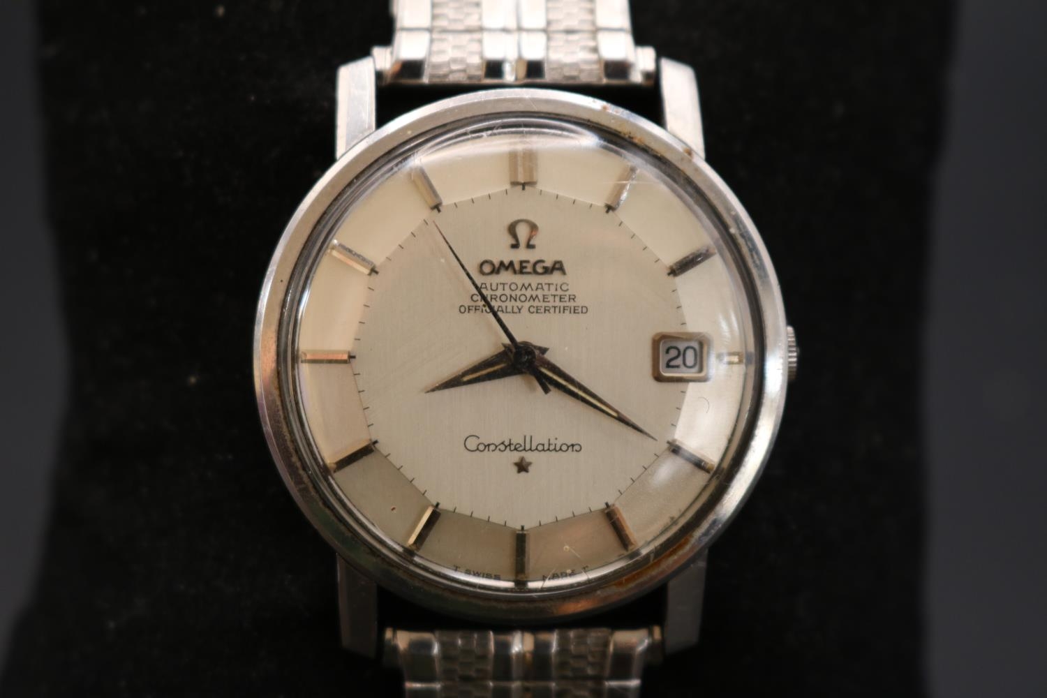 Omega Constellation Automatic Chronometer, pie-pan dial with day window and 21 jewel automatic Swiss - Image 2 of 4