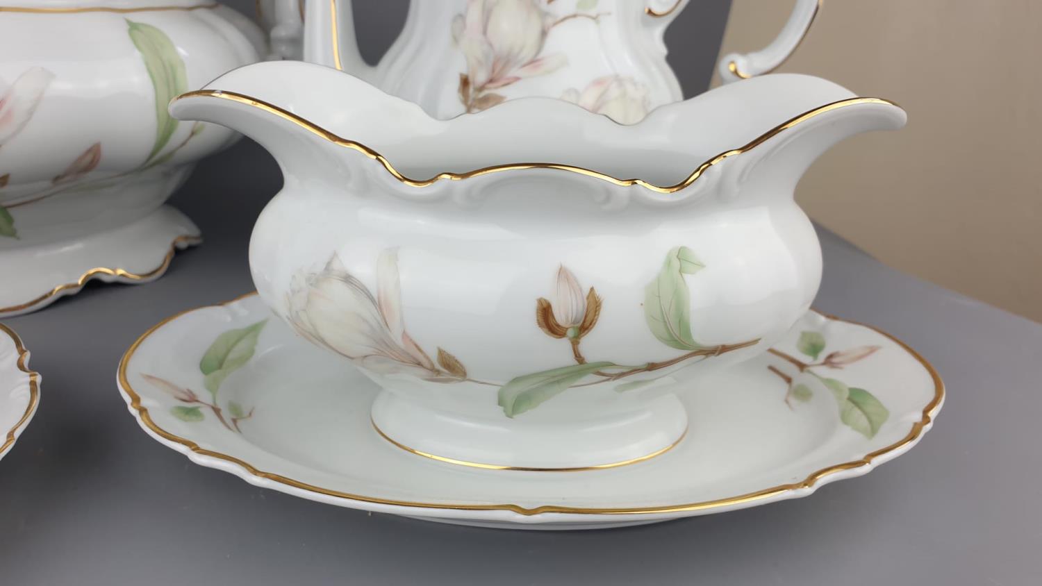 Extensive Hutschenreuther of Germany Magnolia Pattern Sylvia Shape Floral Dinner service marked - Image 8 of 10