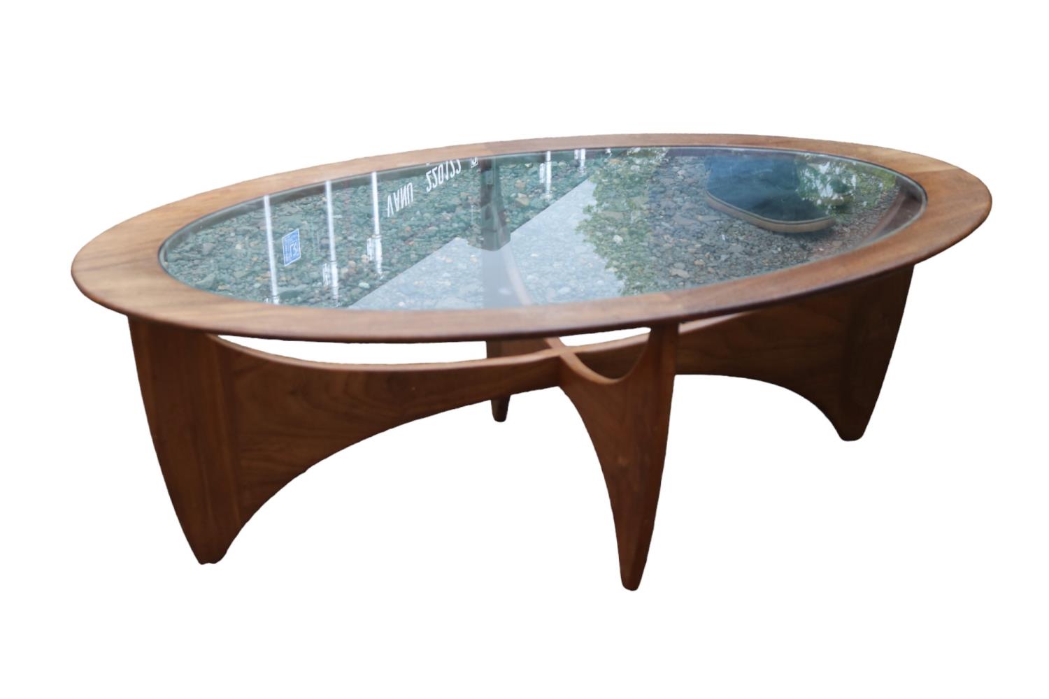 G-Plan Astro Oval Coffee table 1960s by Gordon Murray 122cm in Diameter