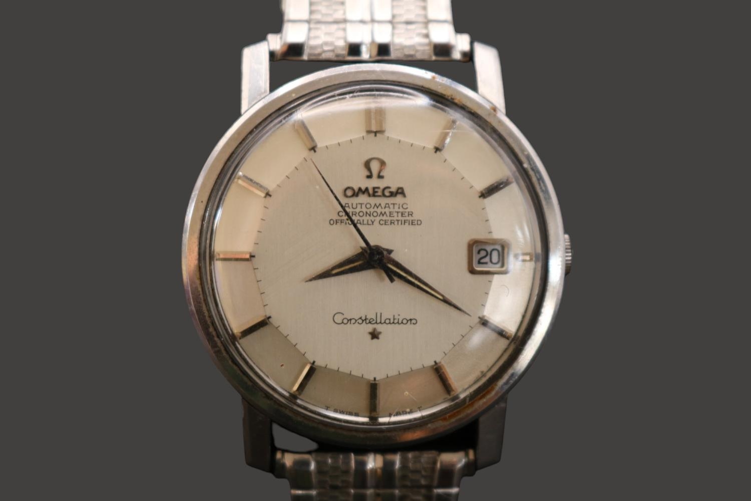 Omega Constellation Automatic Chronometer, pie-pan dial with day window and 21 jewel automatic Swiss