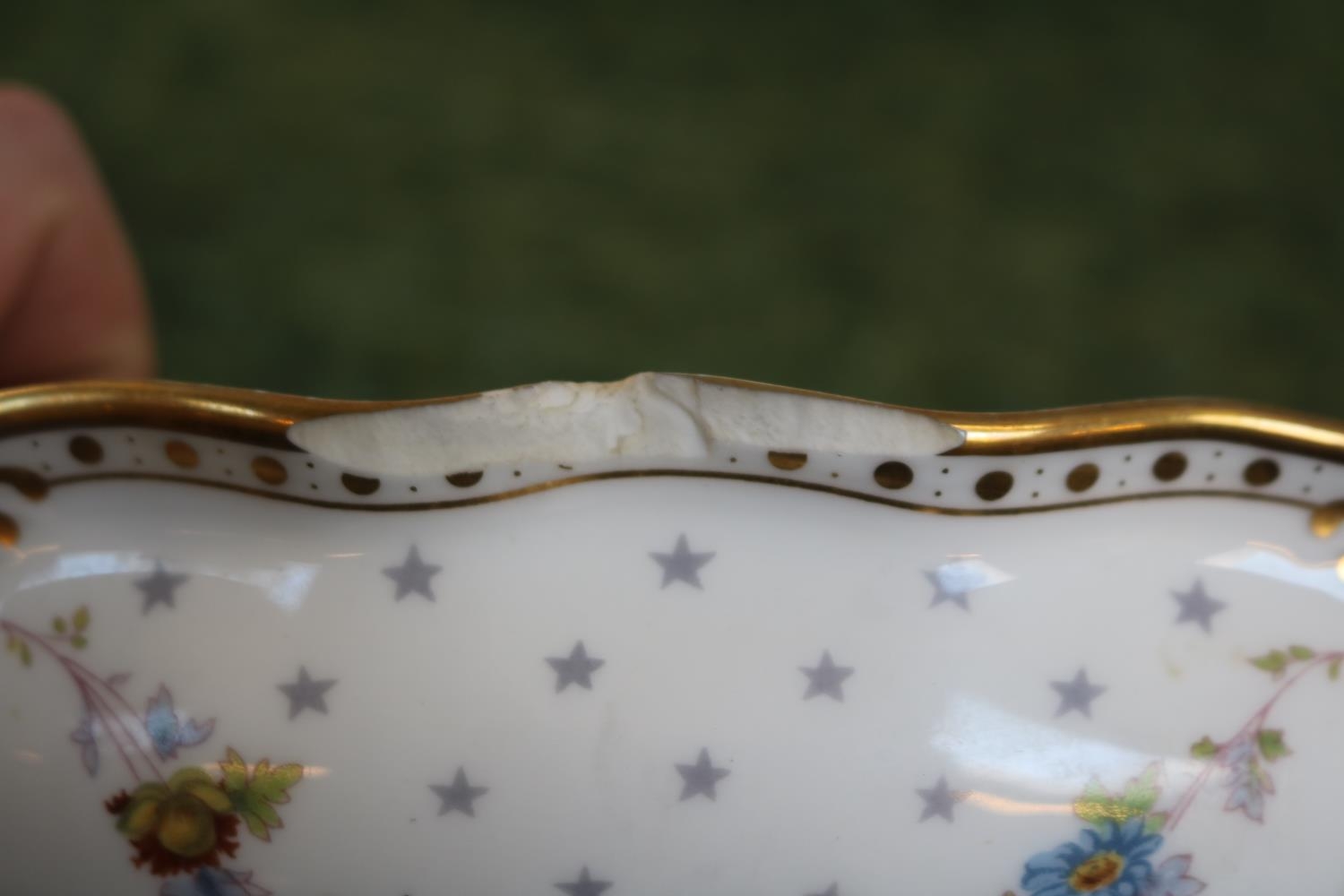 Royal Crown Derby Royal Antoinette A1225 Lombardy Part Dinner & Tea service to comprise of approx. - Image 6 of 8