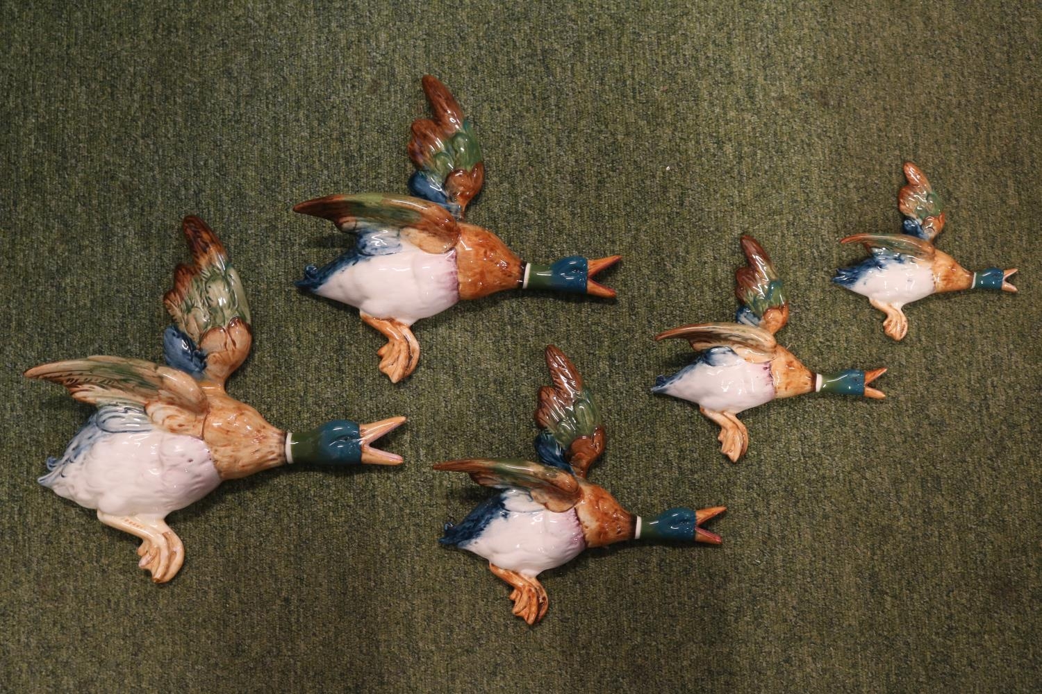 Set of 5 Beswick Ceramic Flying Wall ducks 596 - 0, 596 - 1, 596-2, 596-3 & 596-4 ranging from - Image 2 of 5