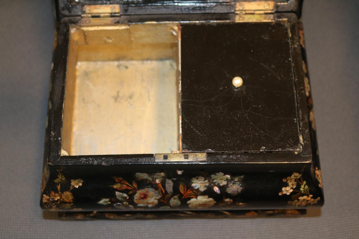 19thC Victorian English Papier Mache Tea Caddy of bombe form with mother of pearl inlay. - Image 3 of 3