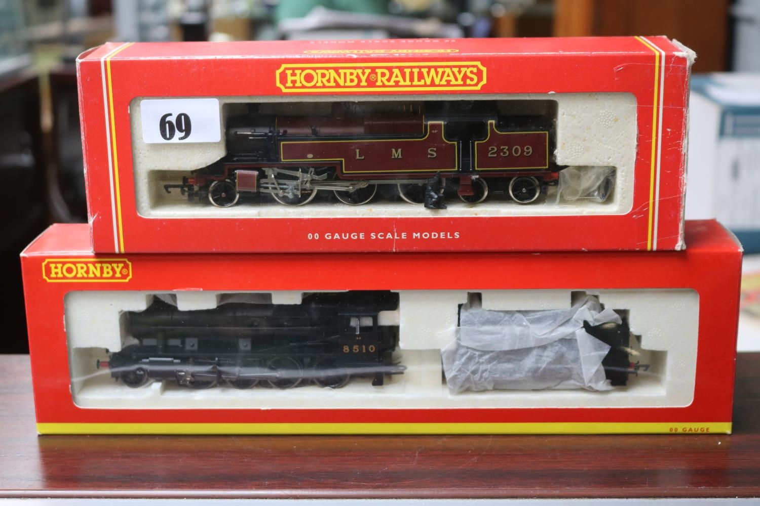 2 Hornby 00 Gauge LMS 2-6-4 Class 4P 2309 & 8510 R2228 LMS 2-8-0