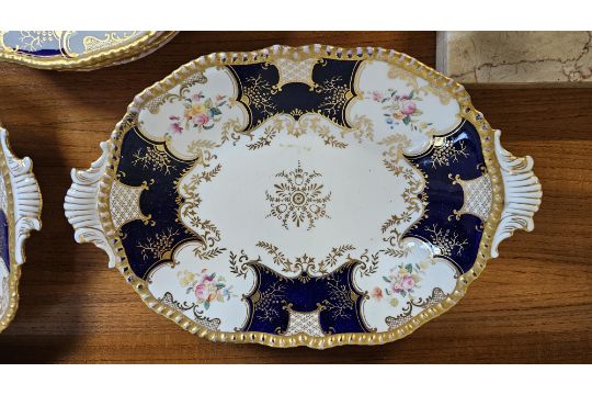 Collection of Coalport blue batwing pattern tea wares, to include; 2 Serving dishes, Sandwich plate, - Image 5 of 9