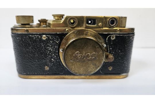 A Russian copy of a German Luftwaffe Leica , manufactured by Zorki, with Luftwaffe engravings and - Image 7 of 7