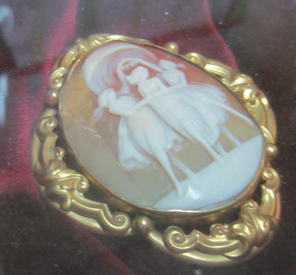 A Victorian cameo three graces (a/f) framed - Image 2 of 2