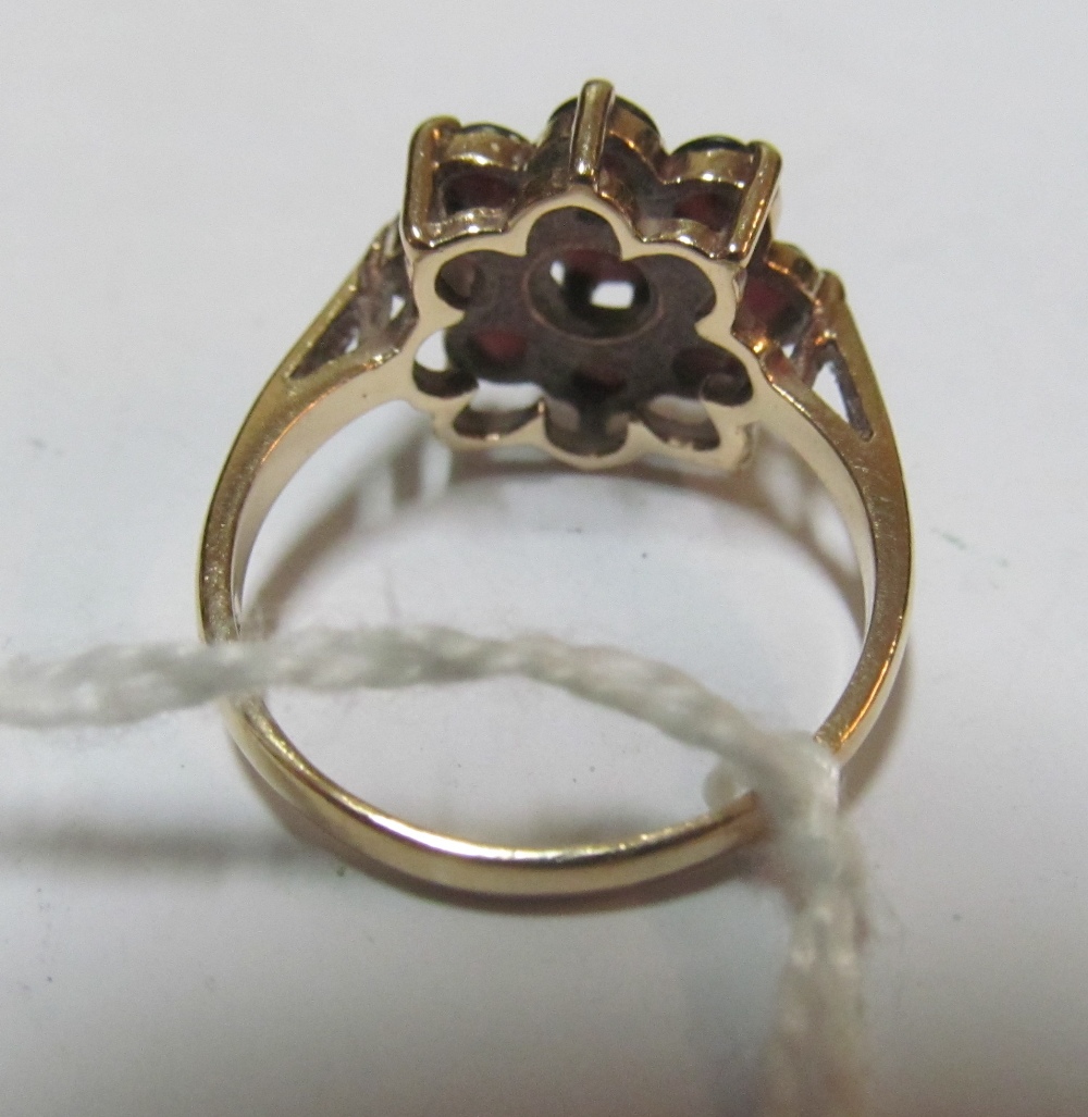 A 9ct garnet cluster ring, size O 3.8g - Image 3 of 3