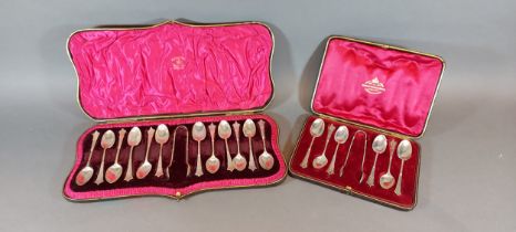 A set of twelve Victorian silver teaspoon with matching tongs within fitted case, Sheffield 1898,