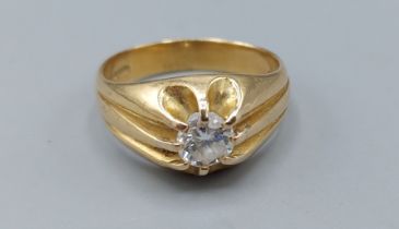 An 18ct gold gents solitaire diamond ring, approx. 0.60ct, 8.3gms, ring size S