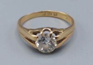 An 18ct gold solitaire Diamond ring, claw set, approx. 0.90ct, 3.9gms, ring size P
