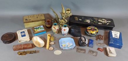 A small mother of pearl decorated purse, together with a collection of other items