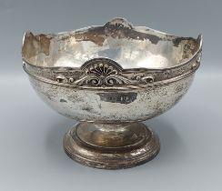 A George V silver circular pedestal rose bowl, London 1913 makers mark SG, 18cms diameter, 19ozs