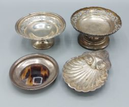 A Chester silver small comport, together with a Birmingham silver comport, a Birmingham silver