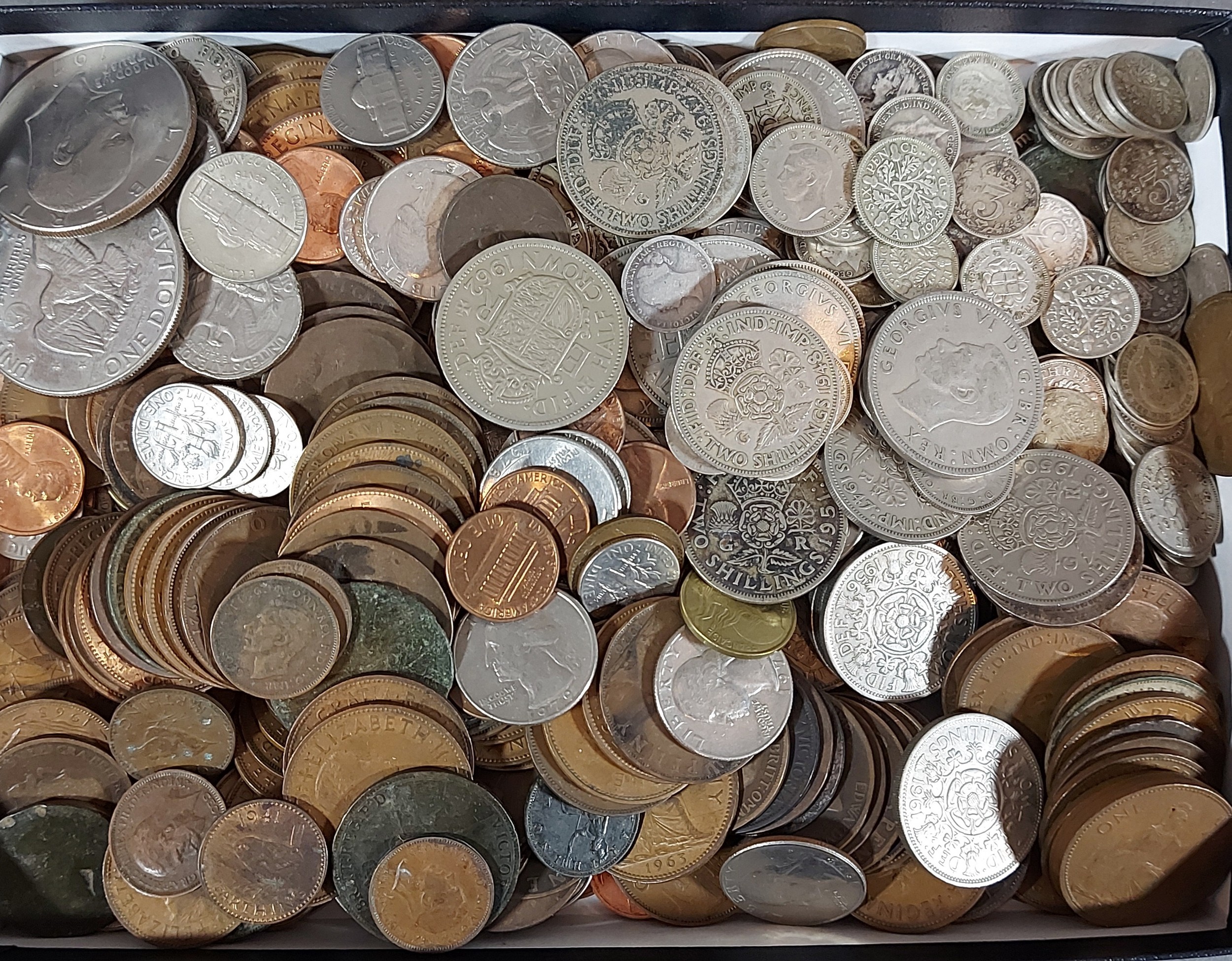 A collection of British and foreign coins