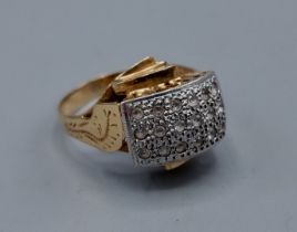 An 18ct Diamond ring with three rows of Diamonds, 3.4gms, ring size N