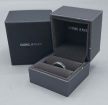 Georg Jensen, a 925 silver 60B band ring with ring box and outer box, ring size L