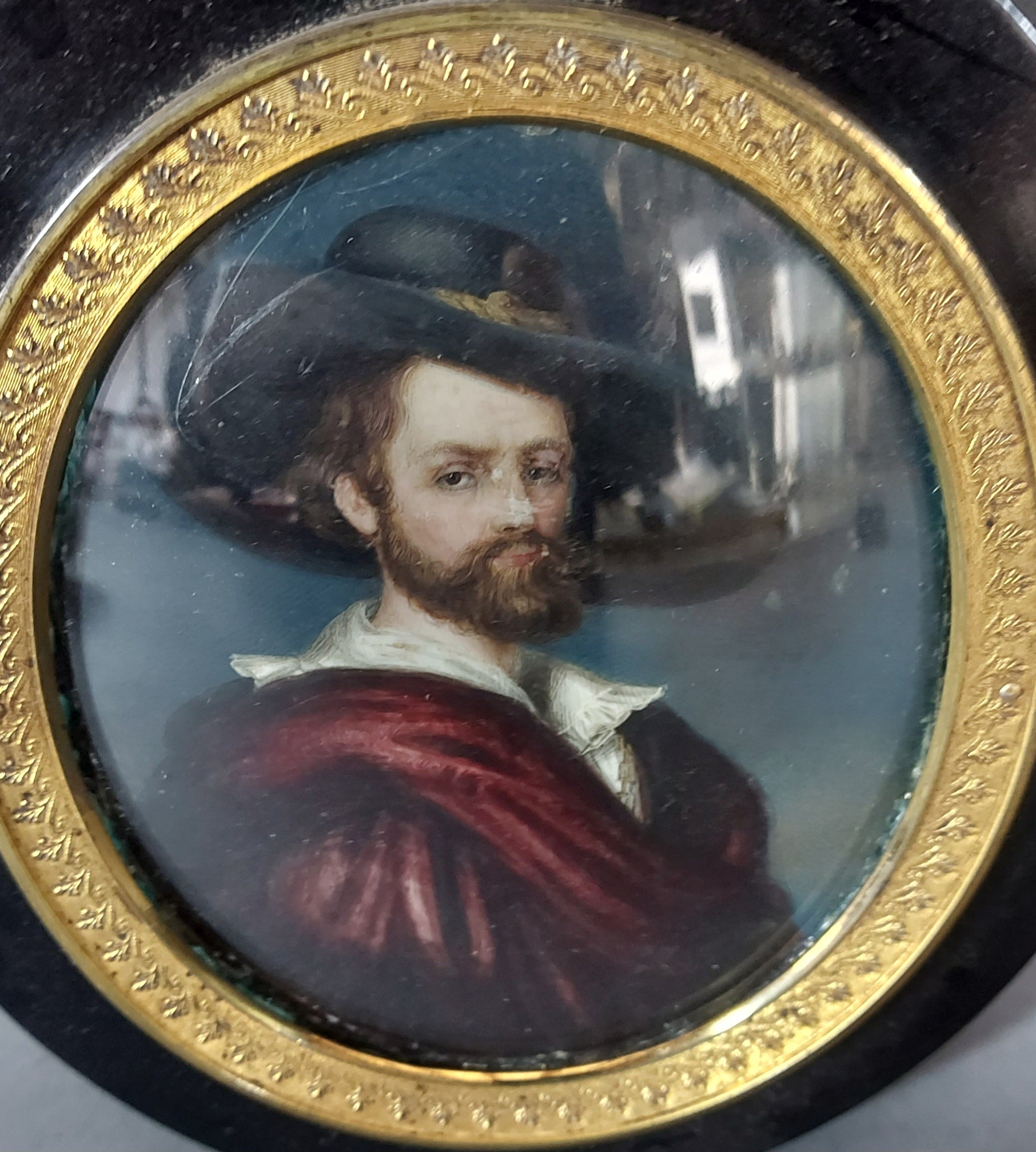 A pair of 19th century portrait miniatures depicting gentlemen in period dress, oil on board, 12. - Bild 3 aus 3