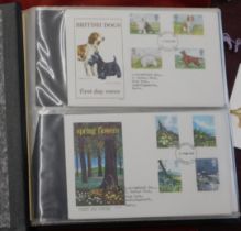 Great Britain 1966, 200 large First Day Cover collection in 2 albums and bundles in Philatelic