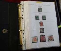 Great Britain 1858-1984 Ring binder with mounted pages in sleeves, includes 6x 2d blue, 5 page of 1d