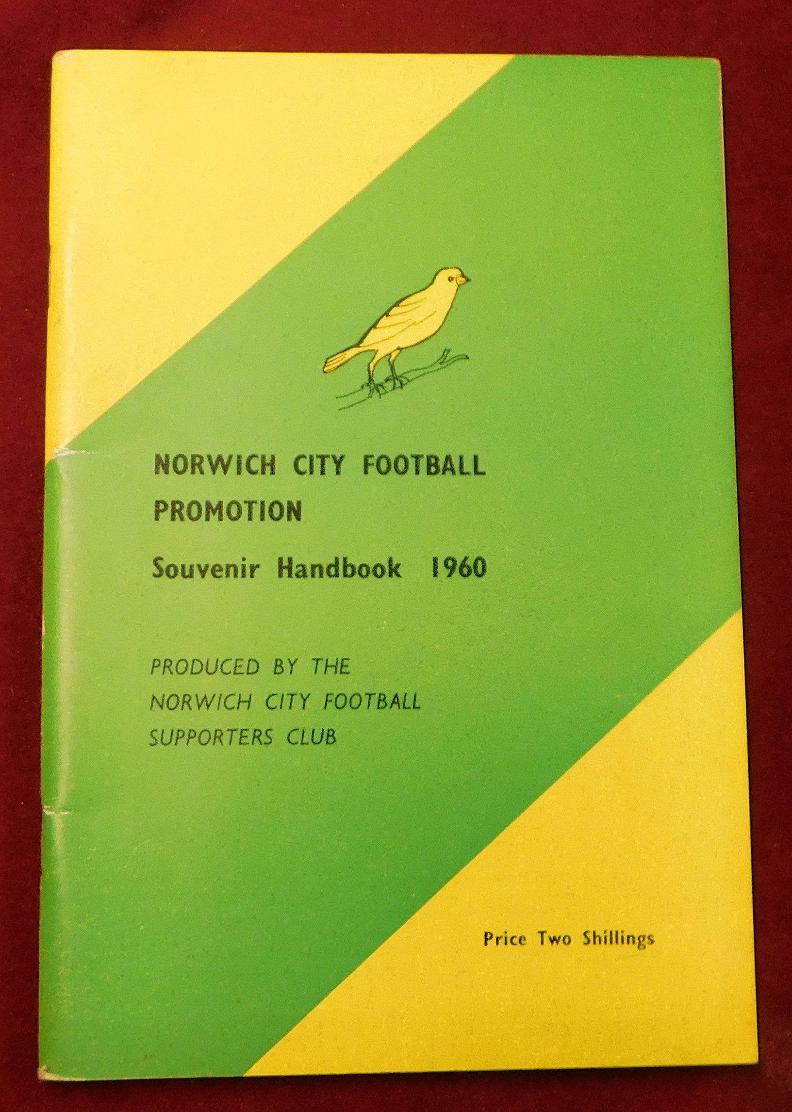 A collection of 33 Norwich City home programmes 1948/49-1998/99 the vast majority being in the 1940s - Image 6 of 14