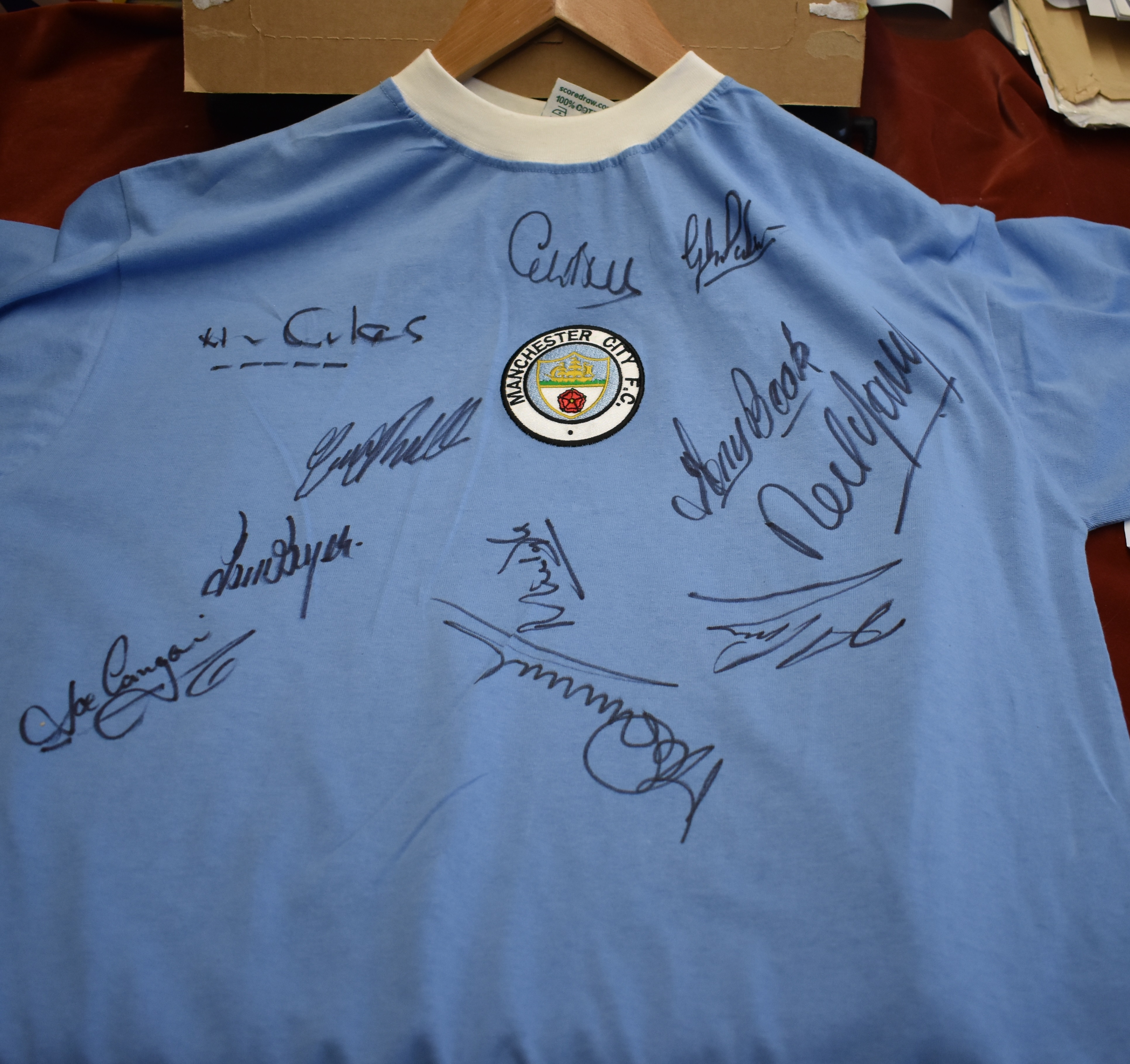 Manchester City, signed shirt (retro) signatures mixed, it is the 1970 replica shirt, which is the
