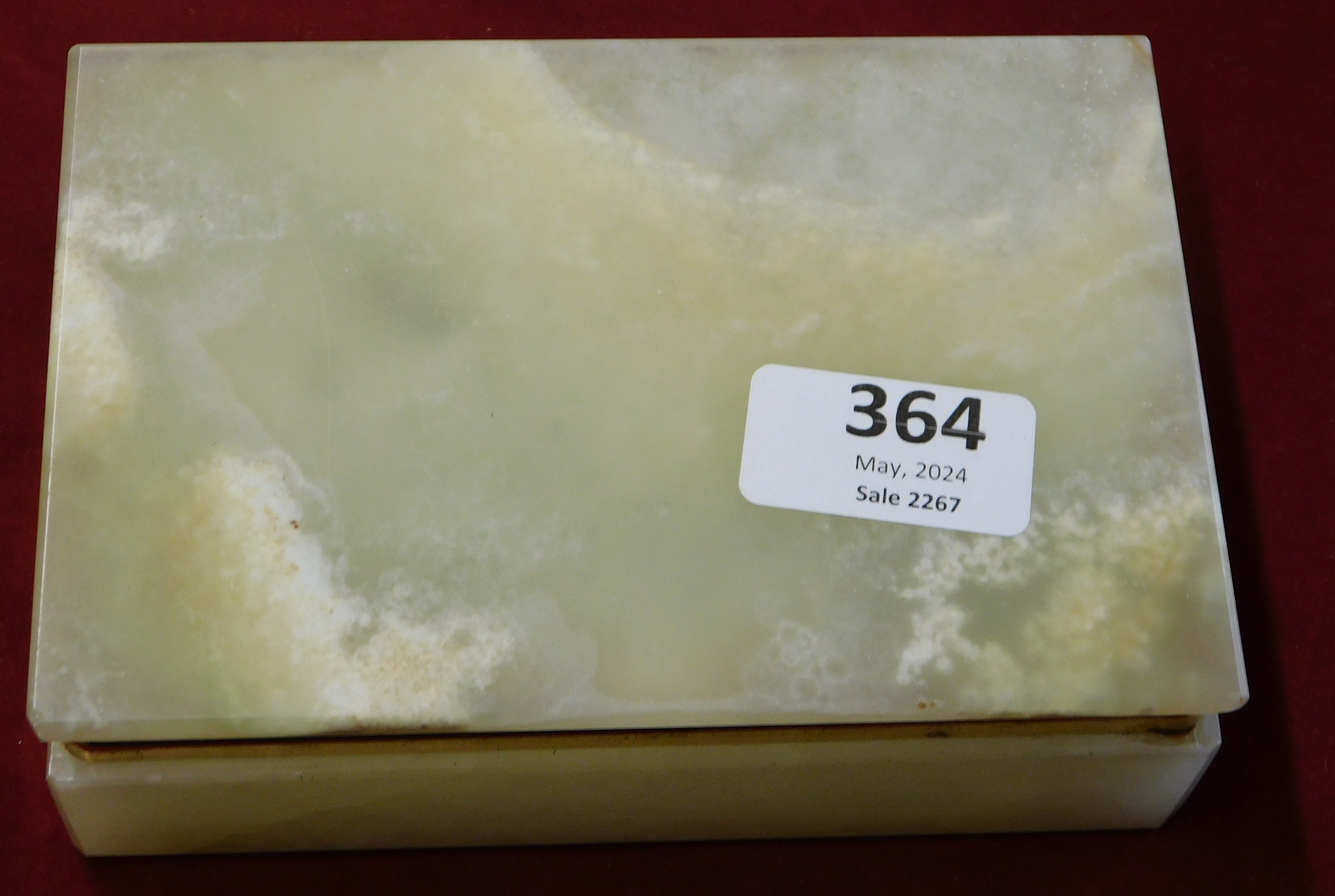 A green onyx cigarette case and lighter inscribed "Many thanks from Denis Law" Manchester United v - Image 2 of 4