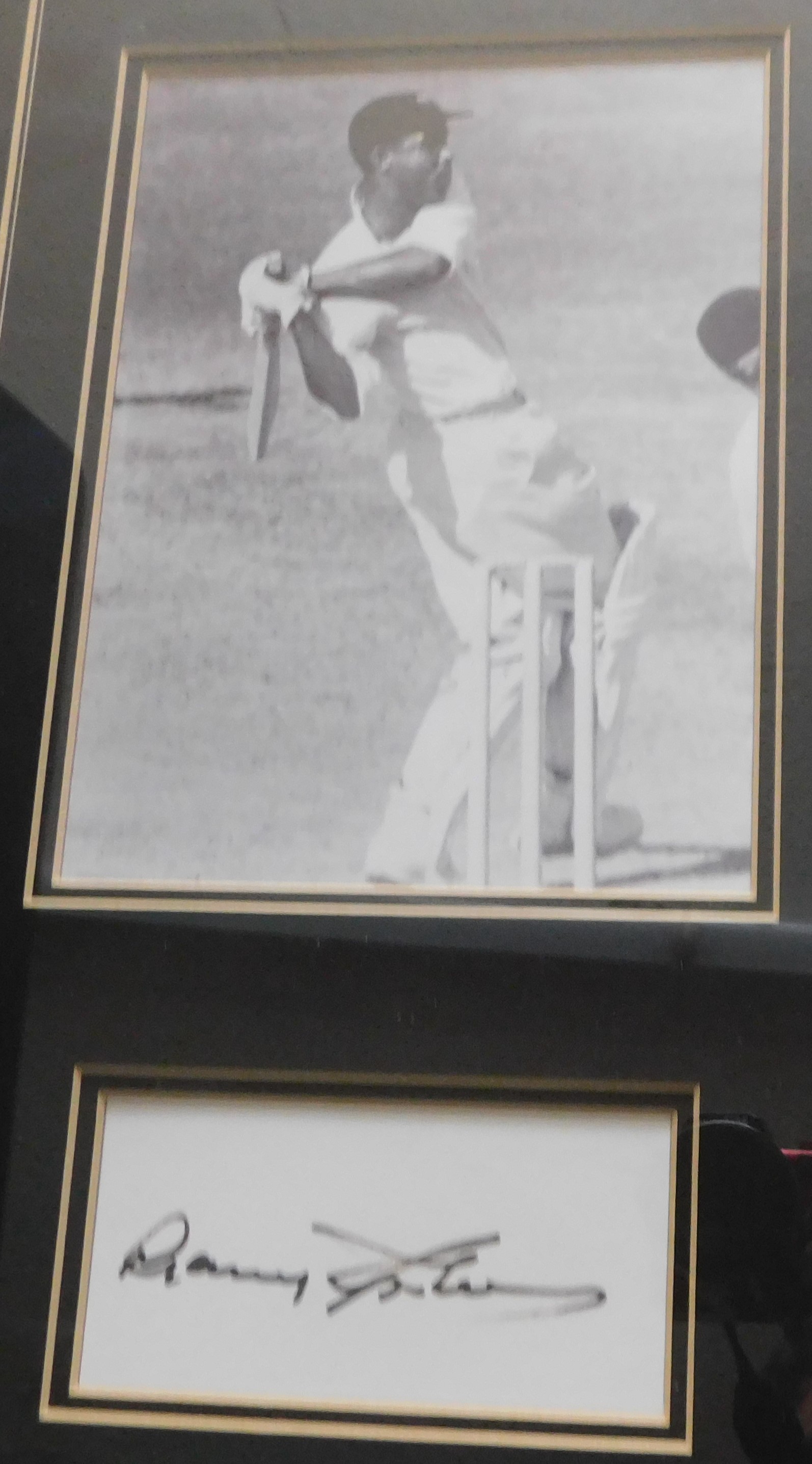 Signed Cricket Photo, Viv Richard Hadlee framed, this item comes with a full Certificate of - Bild 4 aus 4