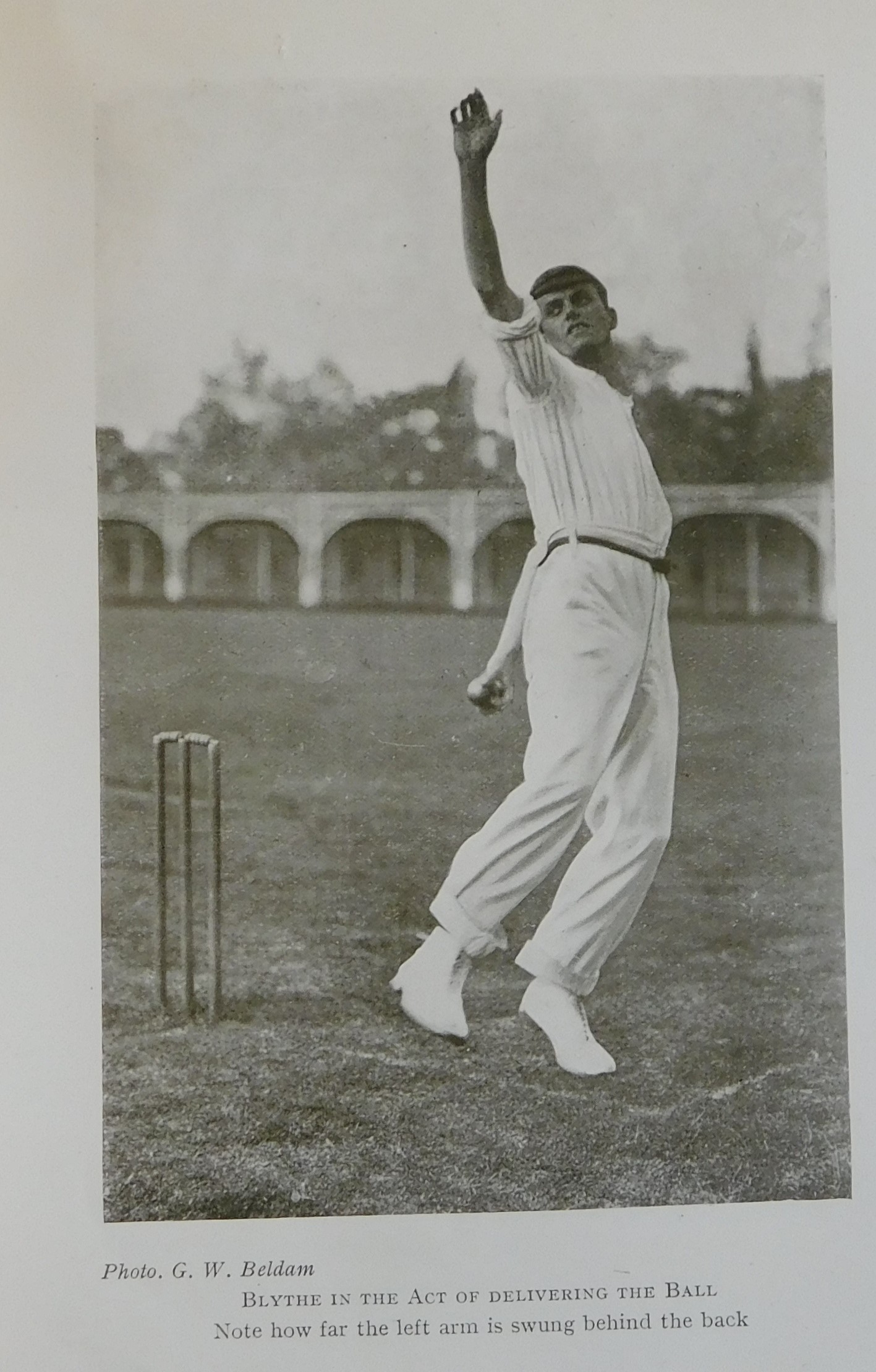 Cricket P.F. Warner 1923 The book of cricket, pub Dent, good illustrations, front cover mottled - Image 2 of 3