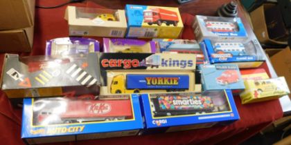 Corgi & Days Gone mint and boxed (mostly) collection of 29 items Incl Corgi large (x3), small (x4)